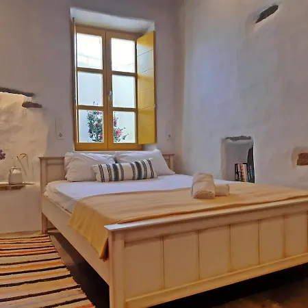 Апартаменты Kostoulis Traditional House *